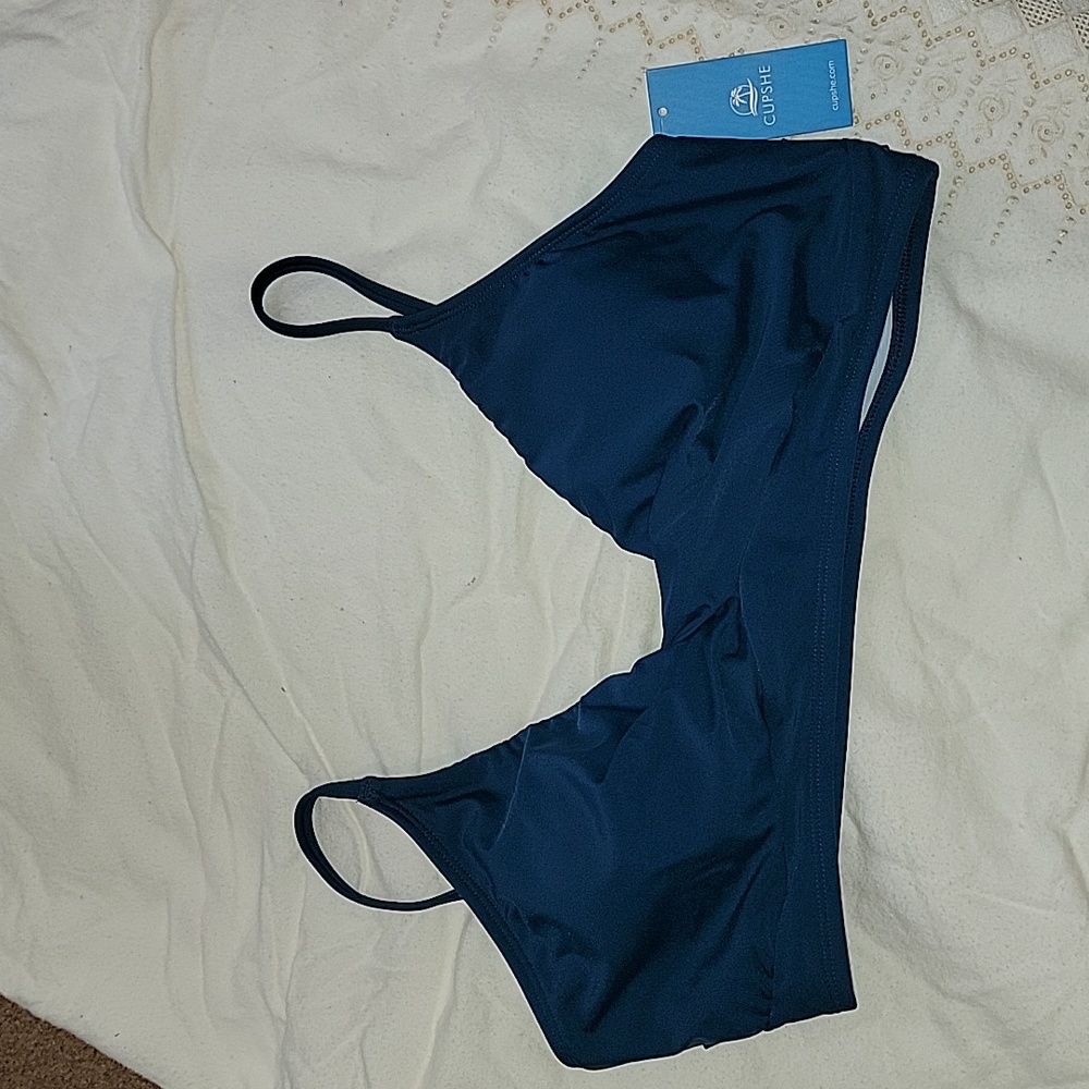 SIZE LARGE BIKINI TOP NEW WITH TAGS